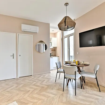 Charming, Cozy And Air-conditioned 17 Daire Paris