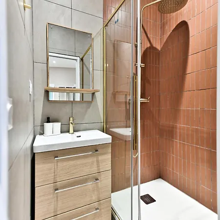 Daire Charming, Cozy And Air-conditioned 17 *