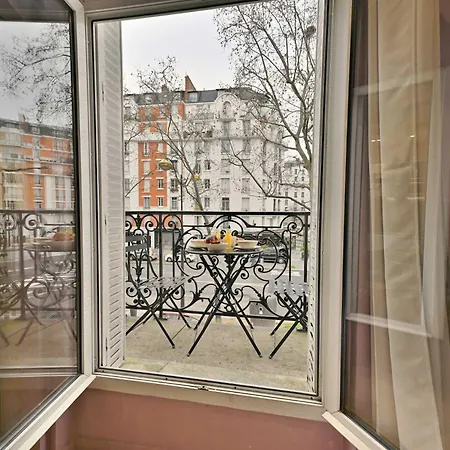 Charming, Cozy And Air-conditioned 17